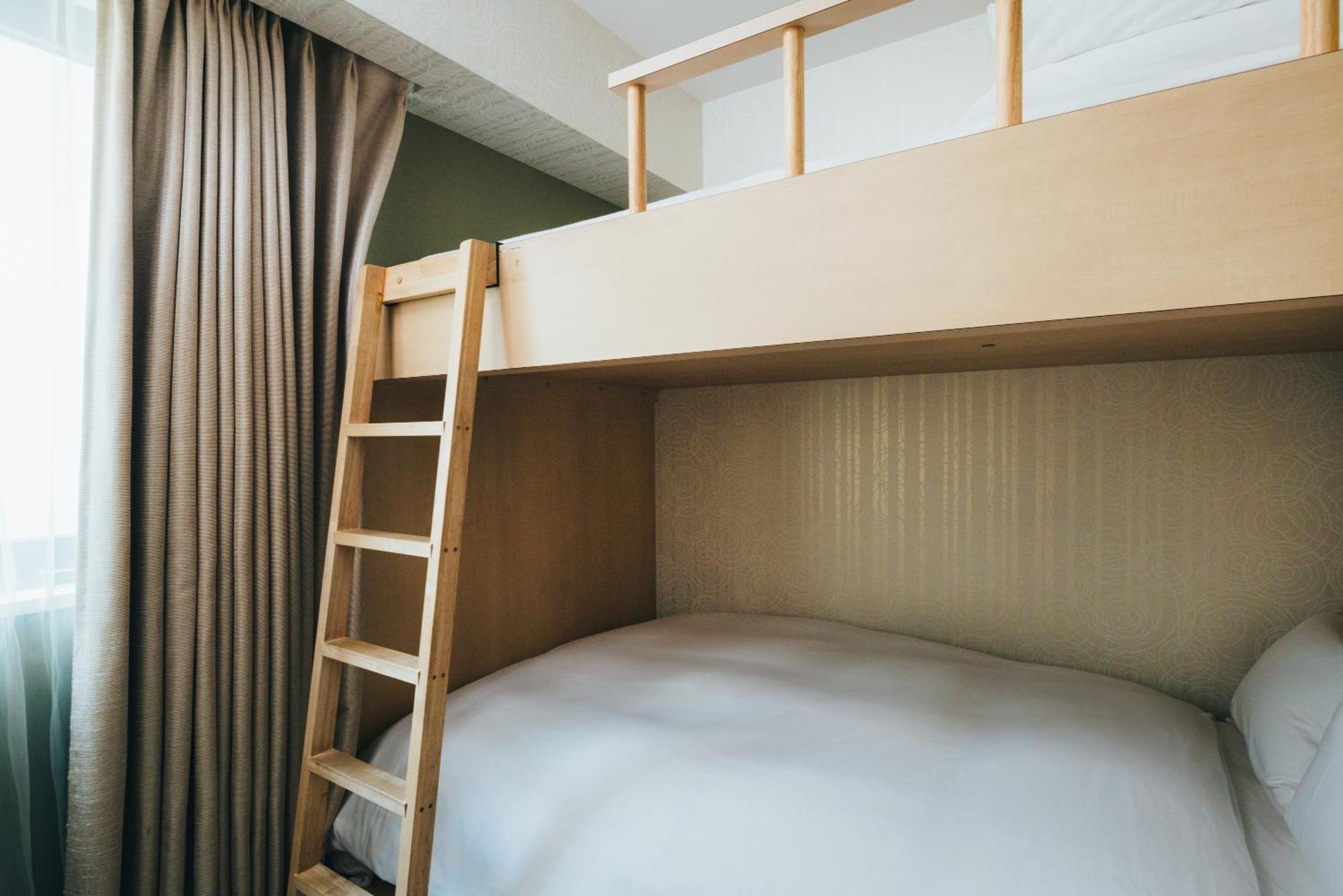 Meander Osaka Hotel Bagian luar foto